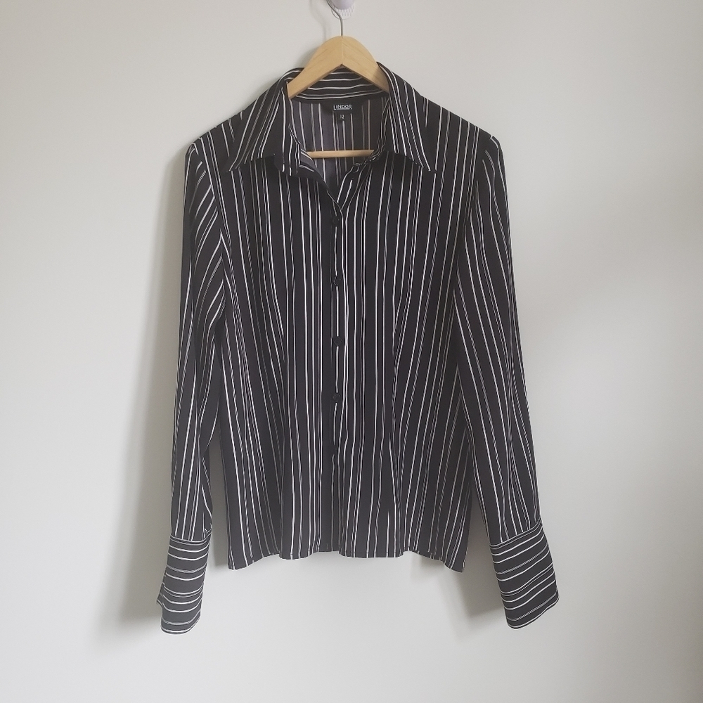 ⭐3/$25⭐ Striped Button Down Blouse